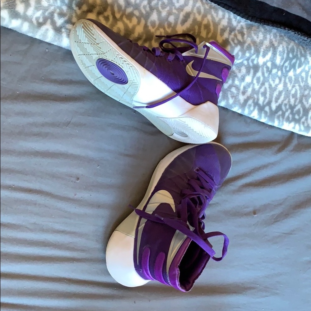 Nike Zoom basketball shoes